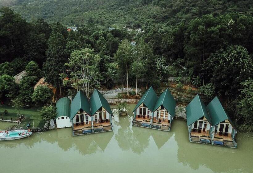Deluxe room with river view, Truong Xuan Resort