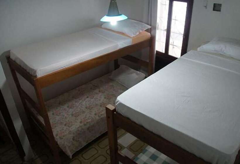 Bed in Shared Room with Shared Bathroom, Cruviana Backpackers Hostel
