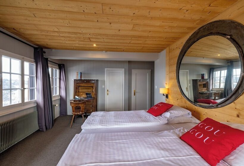کلبه ییلاقی, Le Coucou Hotel Restaurant & Lounge Bar