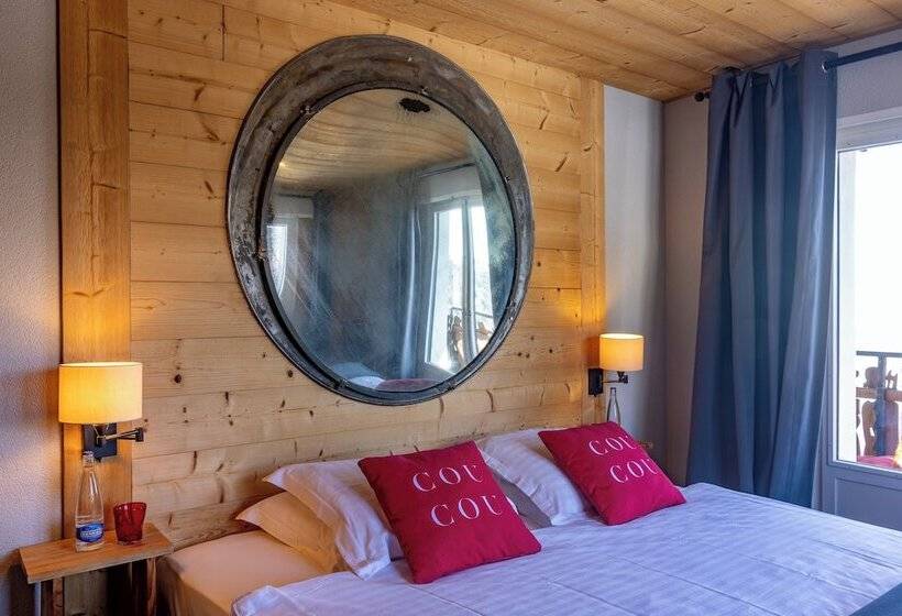 کلبه ییلاقی, Le Coucou Hotel Restaurant & Lounge Bar