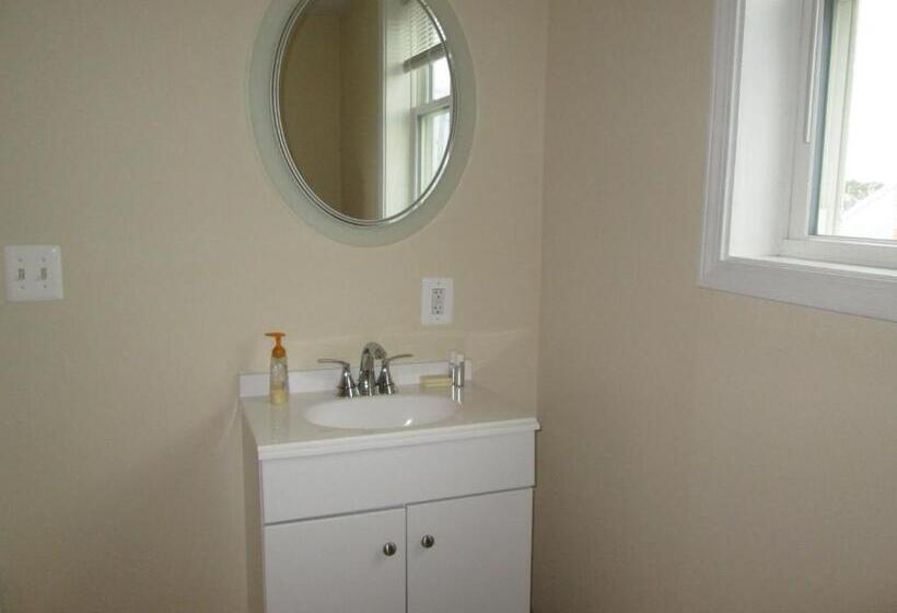 اتاق استاندارد با تخت بزرگ, Misquamicut Beach Front Inn