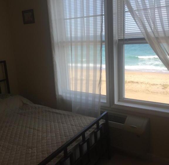 اتاق استاندارد با چشم‌انداز دریا, Misquamicut Beach Front Inn