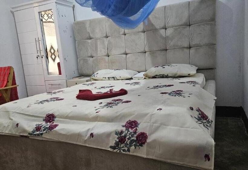 اتاق لوکس با تخت بزرگ, Wabike & Deen