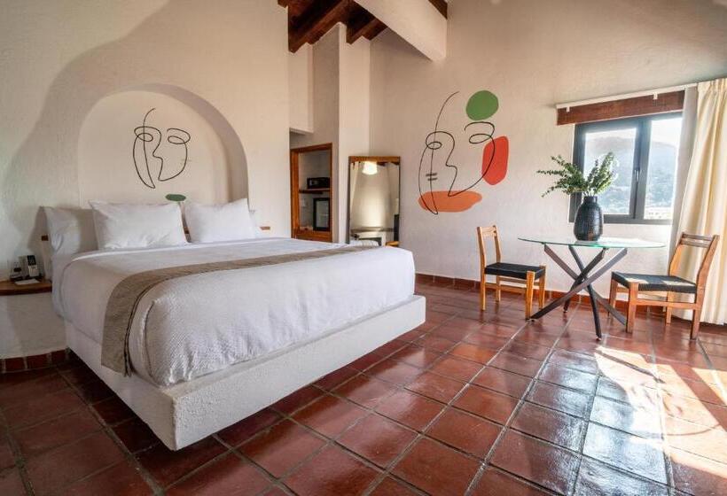 سوییت سوپریور, Hanna Hotel Boutique