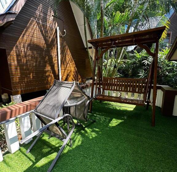 سوییت با چشم‌انداز باغ, Shari La Perhentian Island Resort