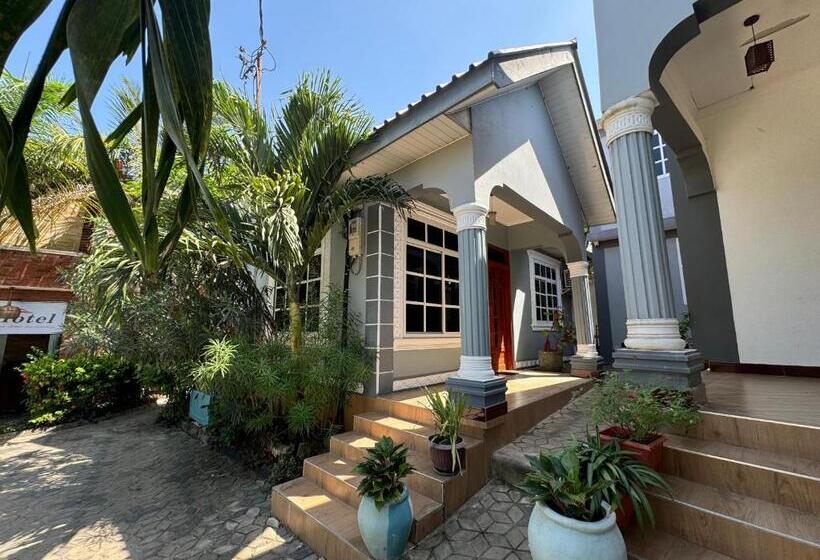 اتاق استاندارد, Standard Self Contained Room