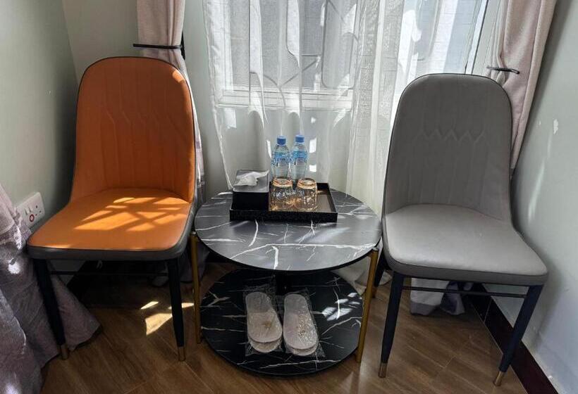 اتاق استاندارد, Standard Self Contained Room