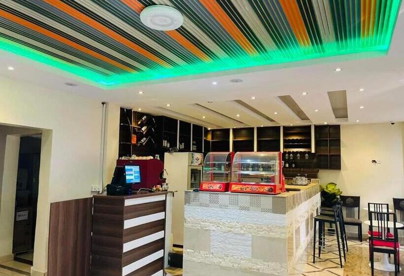 اتاق استاندارد یک نفره, Juba Optimum