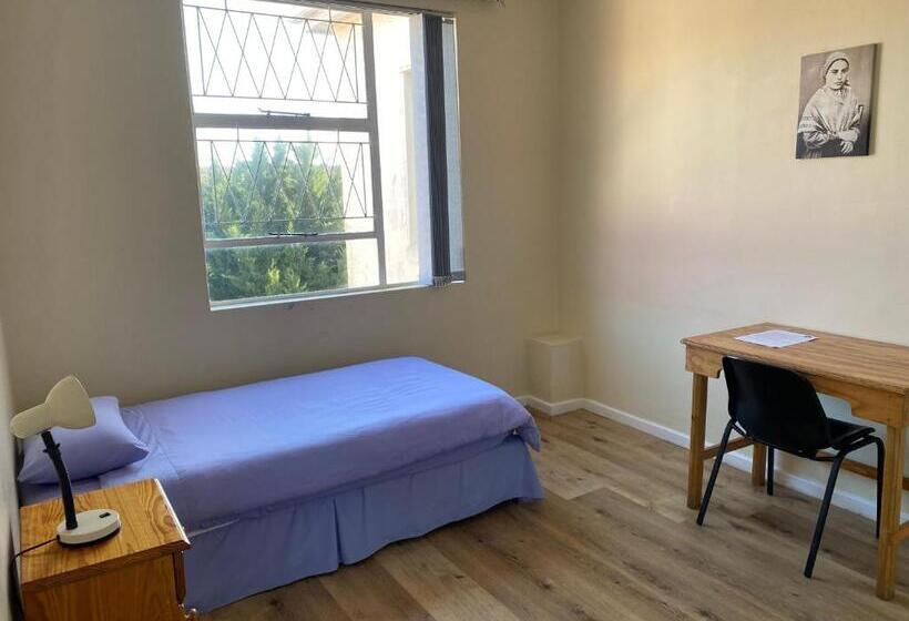اتاق استاندارد یک نفره, St Luke S Retreat Centre And Guest House