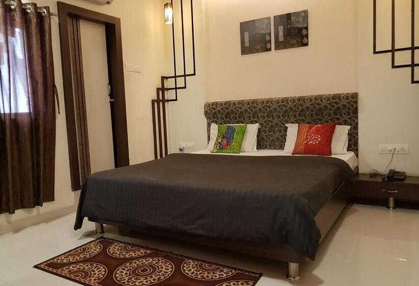 اتاق استاندارد, Shiv Hotel Bhuj