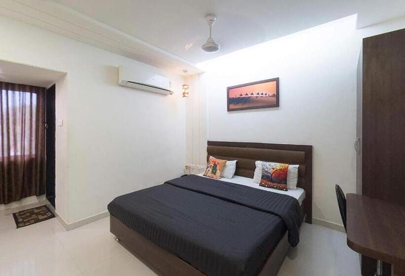 اتاق استاندارد, Shiv Hotel Bhuj