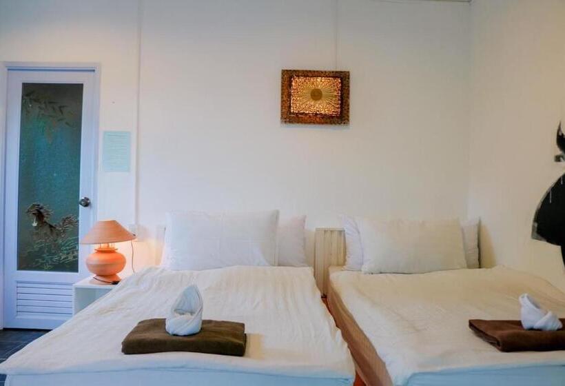 اتاق استاندارد با بالکن, The Light House Resort   Kohlarn เดอะไลท์เฮ้าส์รีสอร์ท เกาะล้าน