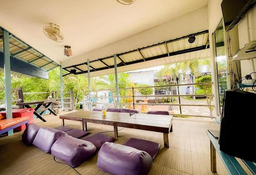 خانه 1 خوابه, The Light House Resort   Kohlarn เดอะไลท์เฮ้าส์รีสอร์ท เกาะล้าน