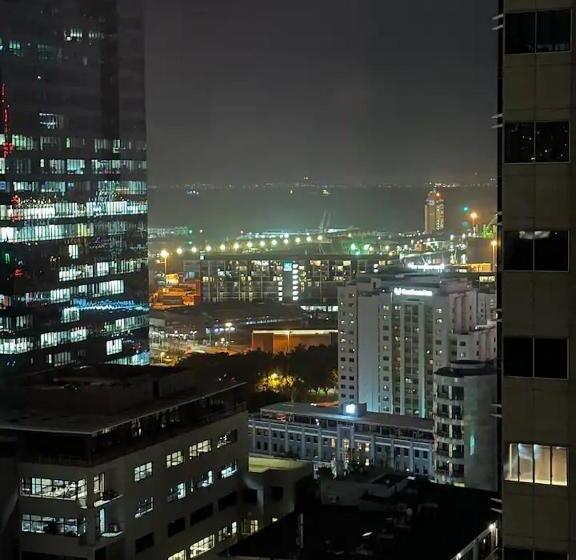 1 Bedroom Deluxe Apartment Sea View, Urban Luxury At The Rubik
