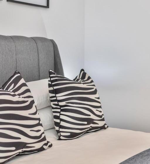 1 Bedroom Deluxe Apartment Sea View, Urban Luxury At The Rubik