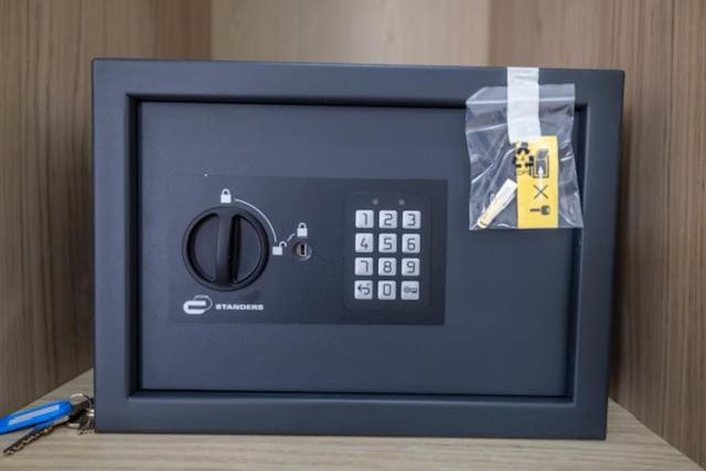 اتاق استاندارد سه نفره, Chambre Triple Near Stade De France