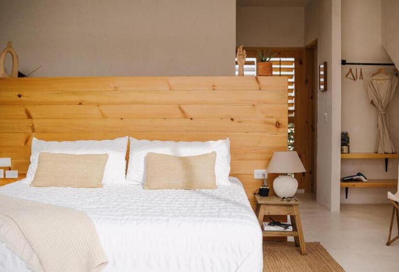 استودیوی استاندارد, Casablancomadera