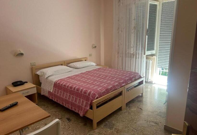 اتاق استاندارد با بالکن, Pensione Vagnozzi