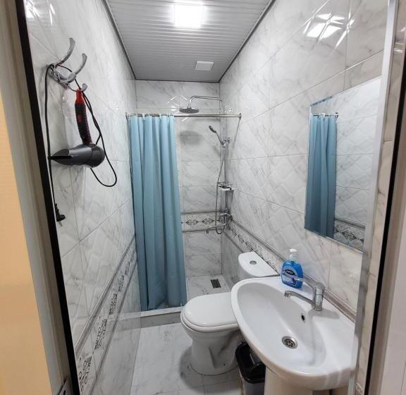 اتاق کلاسیک چهارنفره, Farxod Guest House
