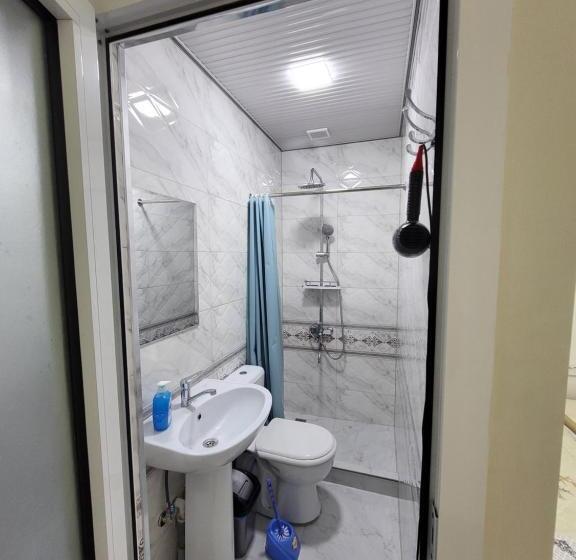 اتاق استاندارد سه نفره, Farxod Guest House