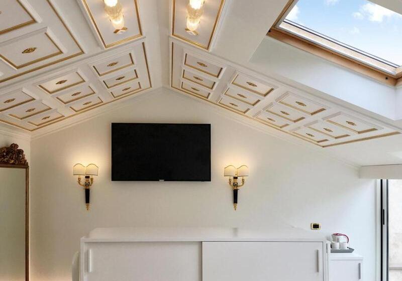 سوئیت با وان آب گرم, Queen Suite Di Opera Arte Rooms