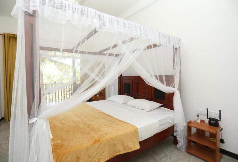 اتاق استاندارد با تخت بزرگ, Sisi S Place
