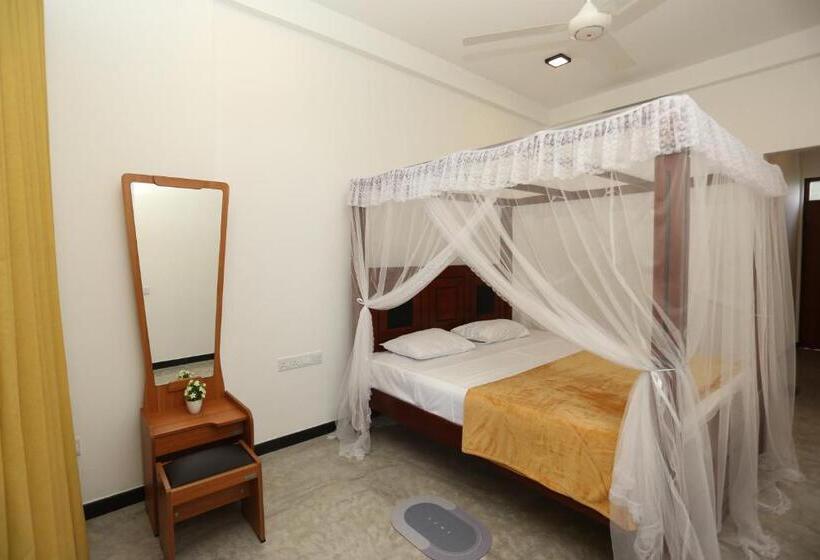 اتاق استاندارد با تخت بزرگ, Sisi S Place