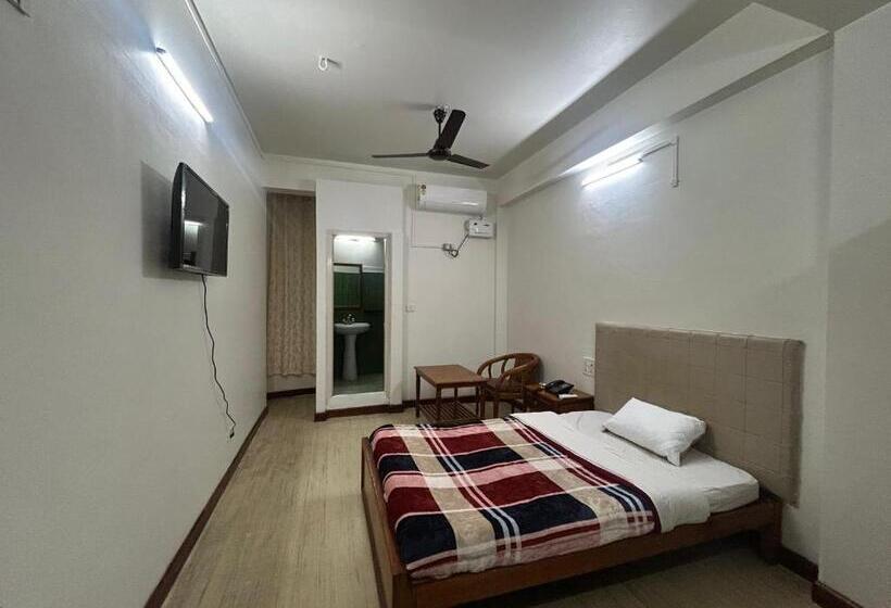 اتاق اکونومی یک تخته, Urban Living
