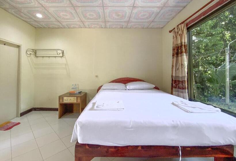 اتاق استاندارد, Ranong Resort And Laguna
