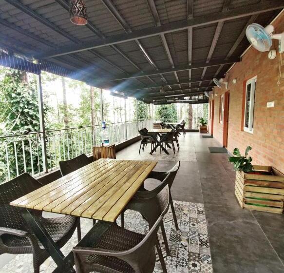 اتاق استاندارد چهار تخته, 100 Oaks Estate