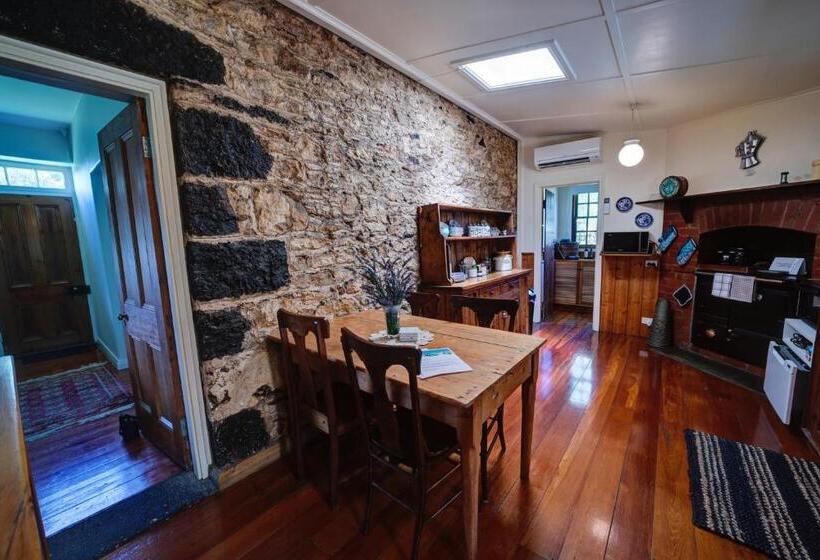 خانه 2 خوابه, Cherry Plum Cottages