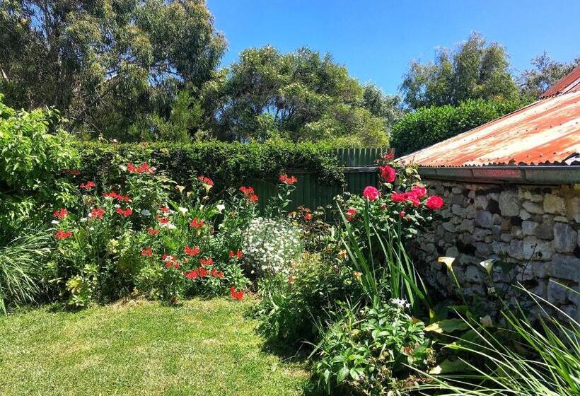 خانه 1 خوابه, Cherry Plum Cottages