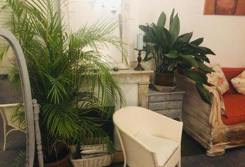 اتاق لوکس, Hôte Labyrinthe Lit 180 Cm Salle De Bain, Petit Dej Compris