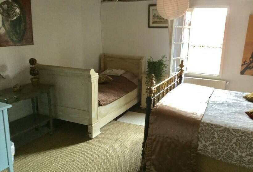 اتاق لوکس, Hôte Labyrinthe Lit 180 Cm Salle De Bain, Petit Dej Compris