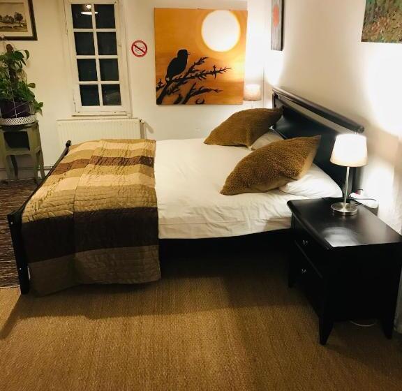 اتاق لوکس, Hôte Labyrinthe Lit 180 Cm Salle De Bain, Petit Dej Compris
