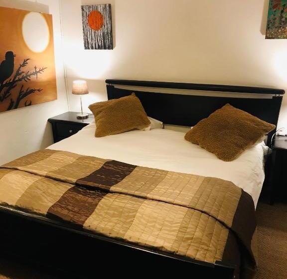 اتاق لوکس, Hôte Labyrinthe Lit 180 Cm Salle De Bain, Petit Dej Compris