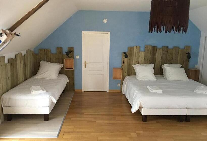 اتاق استاندارد چهار تخته, Les Chambres De La Métairie Du Dick