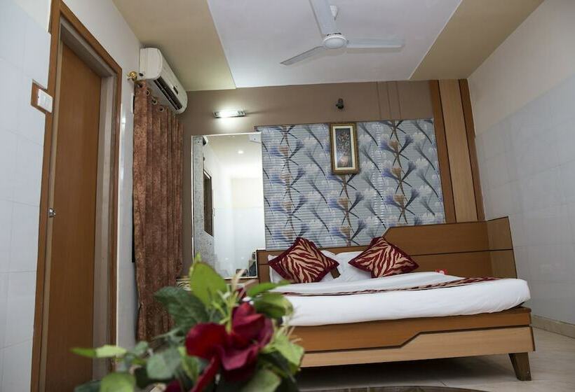 اتاق استاندارد, Oyo Rooms Bajrakabati Road