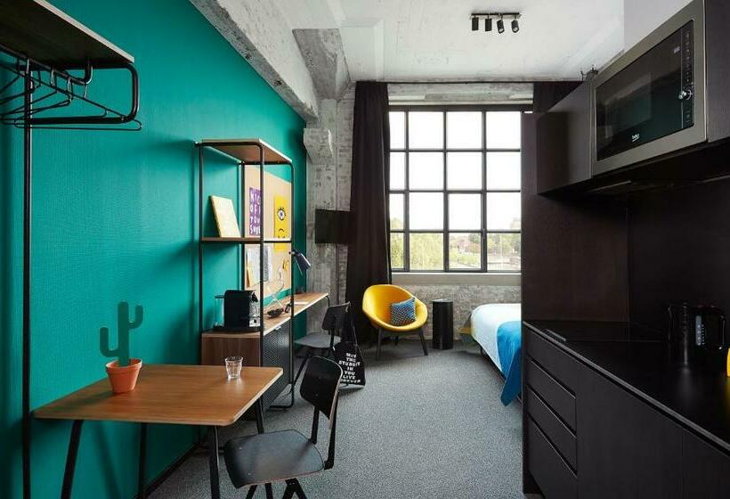 استودیوی لوکس, The Social Hub Maastricht