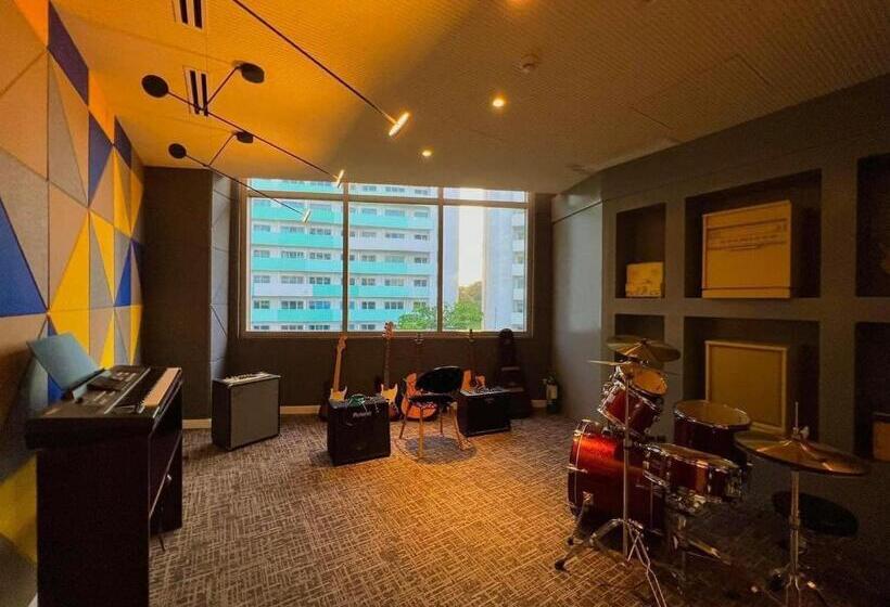 استودیو استاندارد با بالکن, Da Luz Staycation At Trc