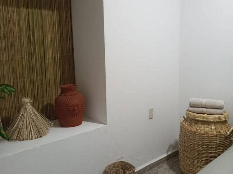 اتاق استاندارد, Hostel Paricutín