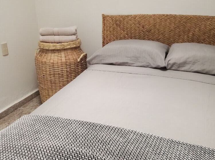 اتاق استاندارد, Hostel Paricutín