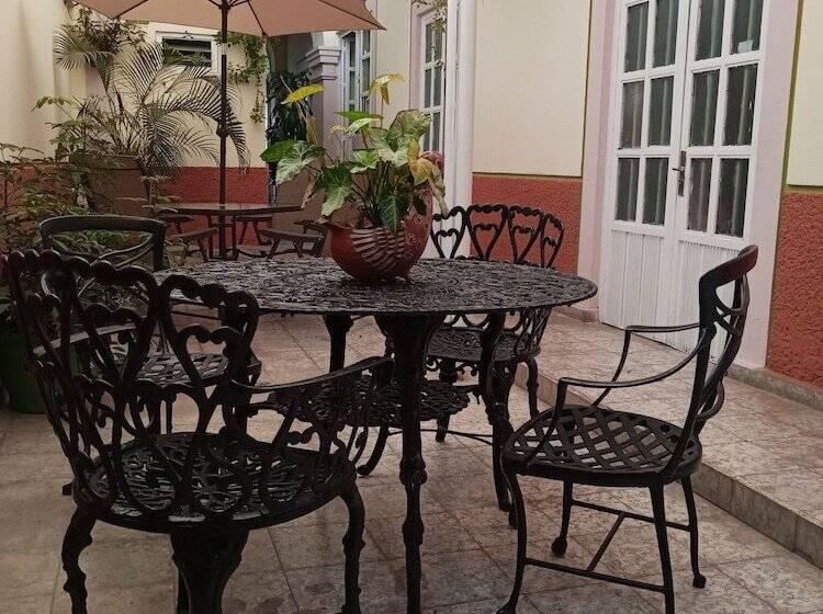 اتاق استاندارد, Hostel Paricutín