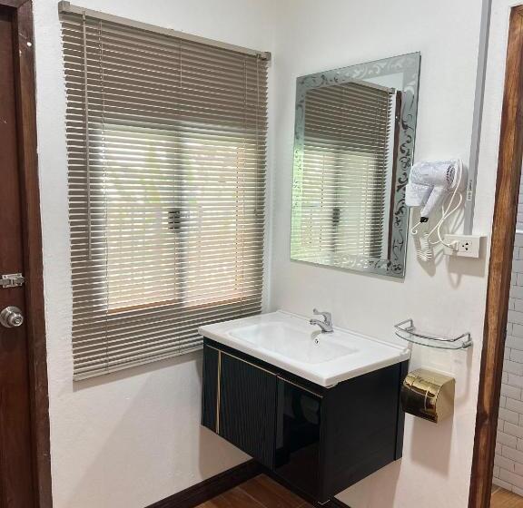 آپارتمان کلاسیک 1 خوابه, Service Apartment Lampang Room101 ใจกลางเมืองใกล้กาดกองต้า