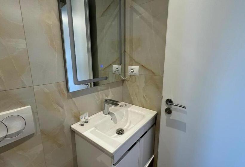 اتاق استاندارد, Bizant