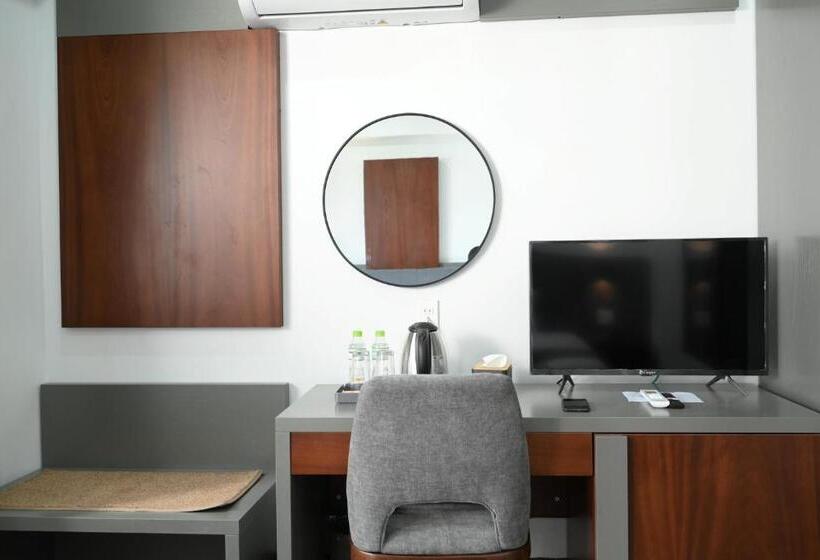 اتاق لوکس, Moonlight Boutique