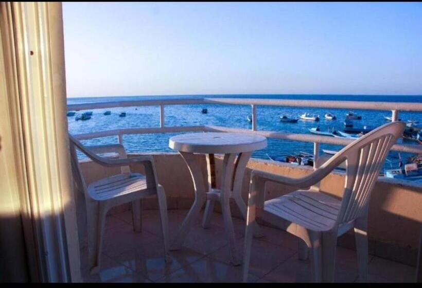 اتاق لوکس با چشم‌انداز دریا, Red Sea Apartment