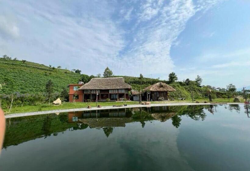 اتاق خانوادگی با چشم‌انداز کوه, Sim Farmstay Hà Giang