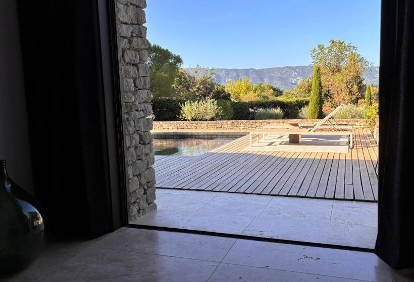 استودیوی لوکس, La Suite Gordes