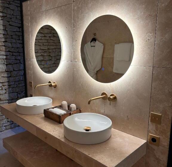 استودیوی لوکس, La Suite Gordes